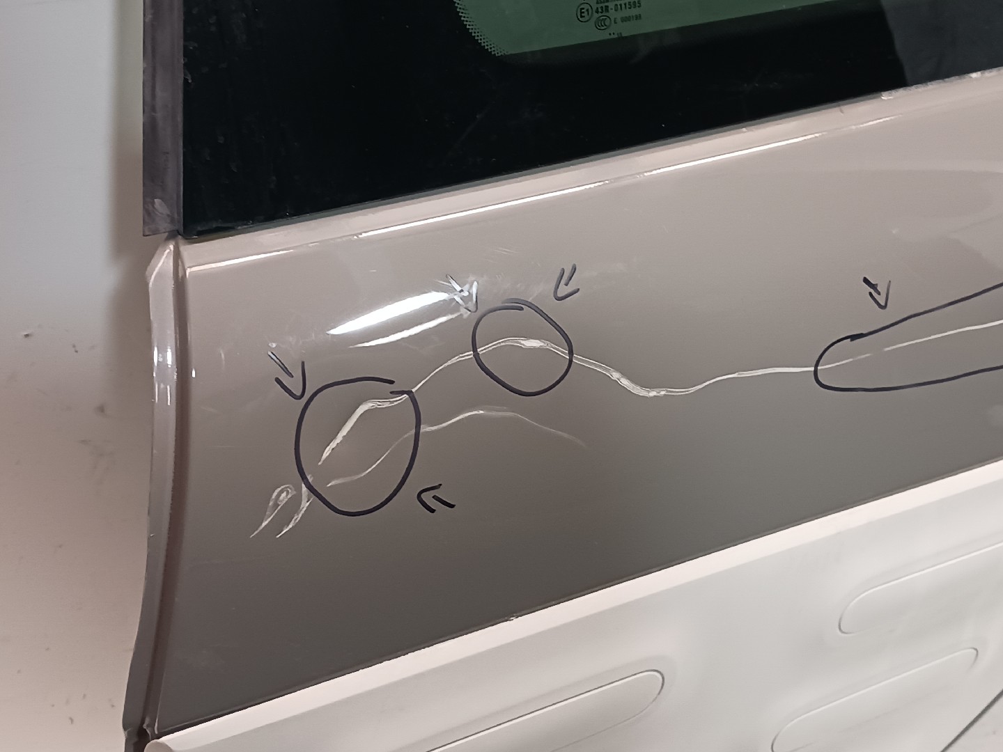 Porte arrière gauche CITROËN C4 Cactus Imagem-2