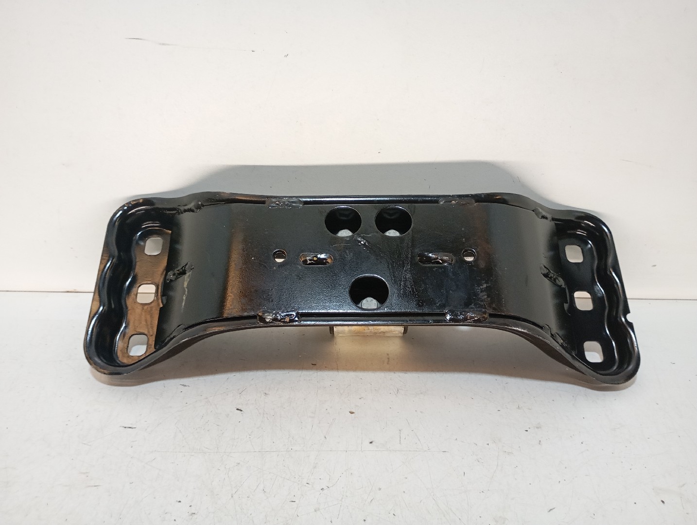 Support De Boîte MERCEDES-BENZ Classe C (W205) Imagem-1