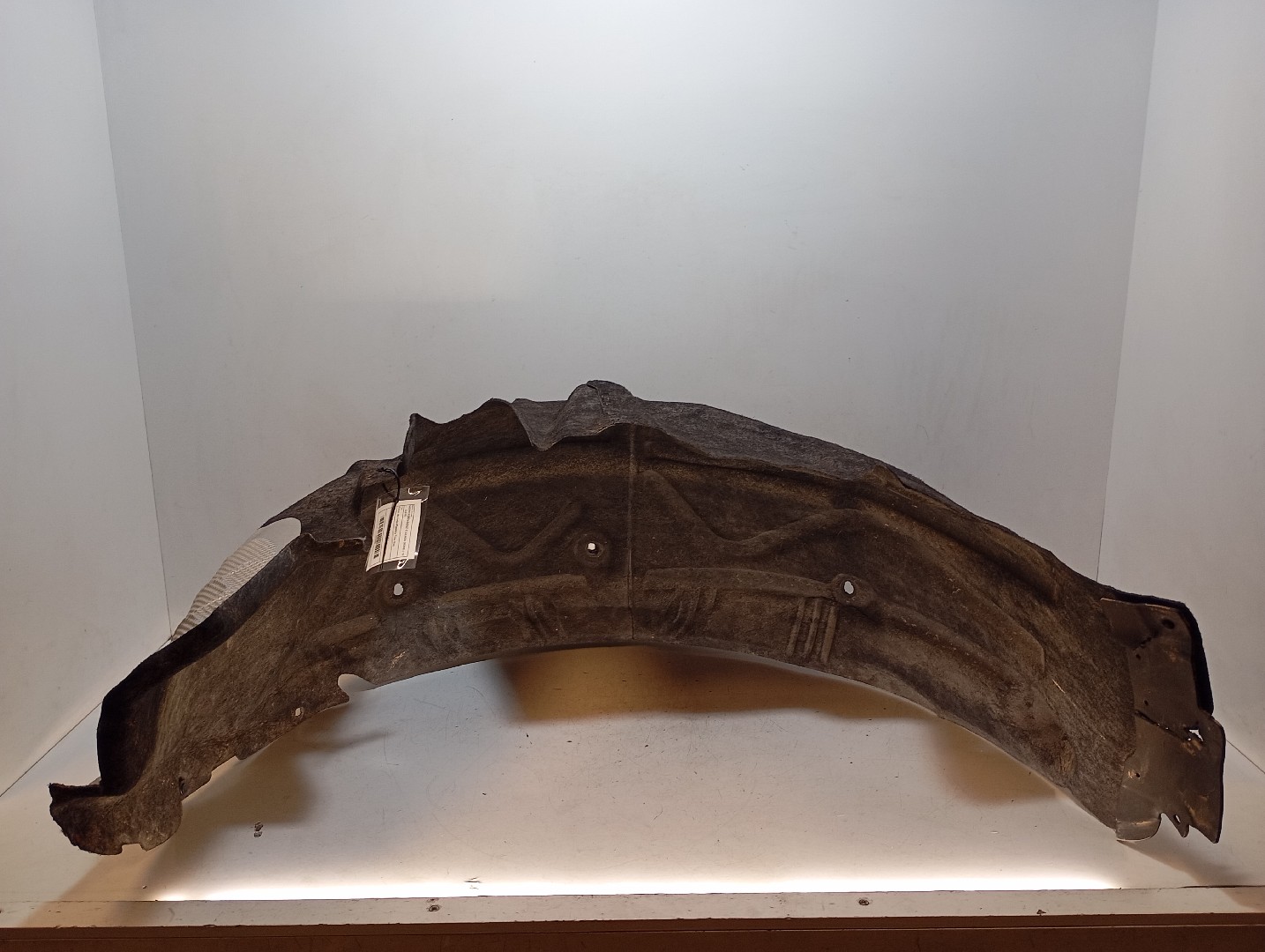 Passage de roue AR GA MERCEDES-BENZ Classe C (W205)