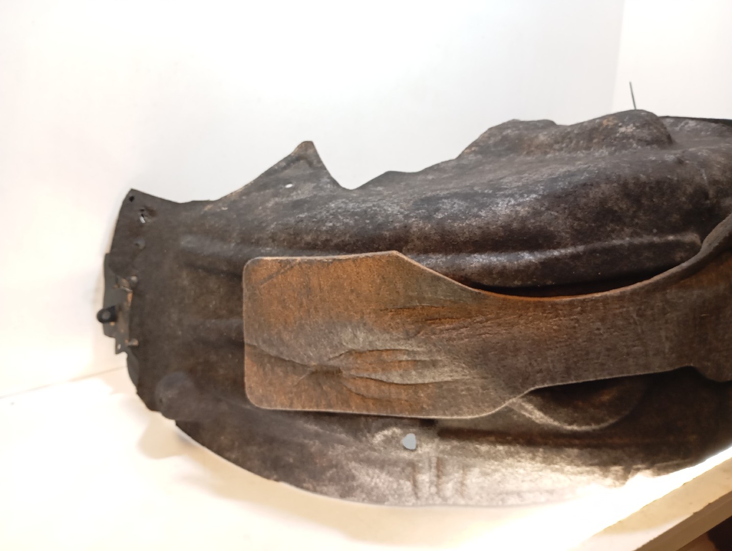 Passage de roue AR GA MERCEDES-BENZ Classe C (W205) Imagem-2