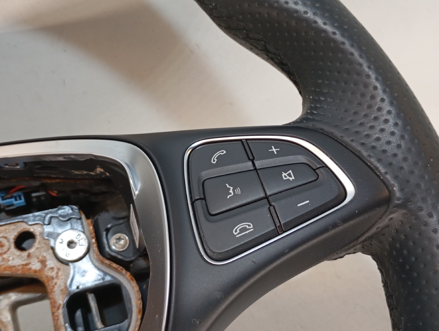 Volant de direction MERCEDES-BENZ Classe C (W205) Imagem-2