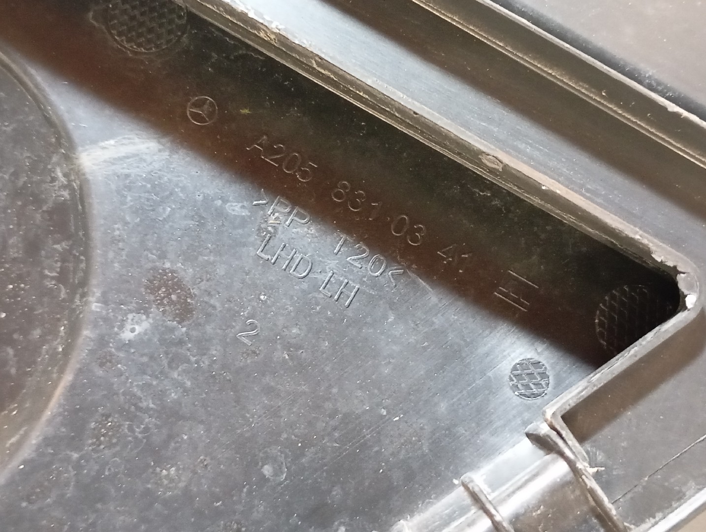 Moulure MERCEDES-BENZ Classe C (W205) Imagem-3