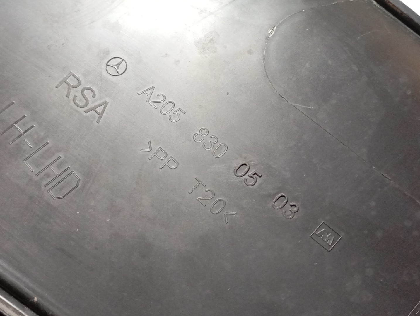 Moulure MERCEDES-BENZ Classe C (W205) Imagem-2