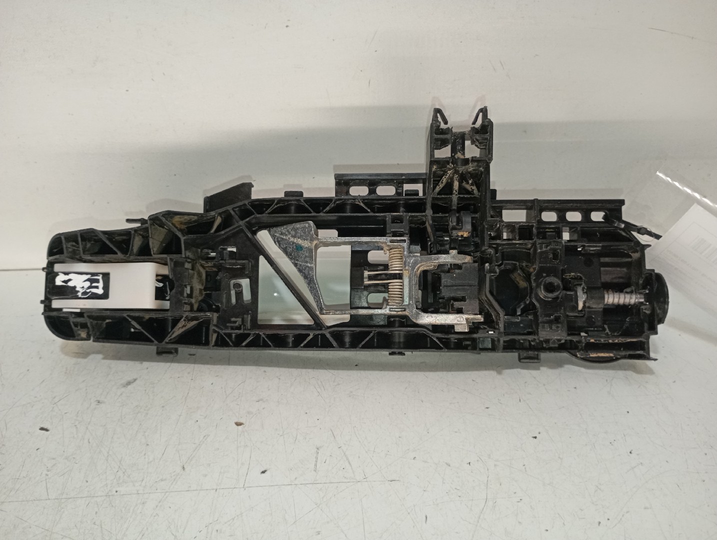 Poignée de porte arrière gauche MERCEDES-BENZ Classe C (W205) Imagem-1