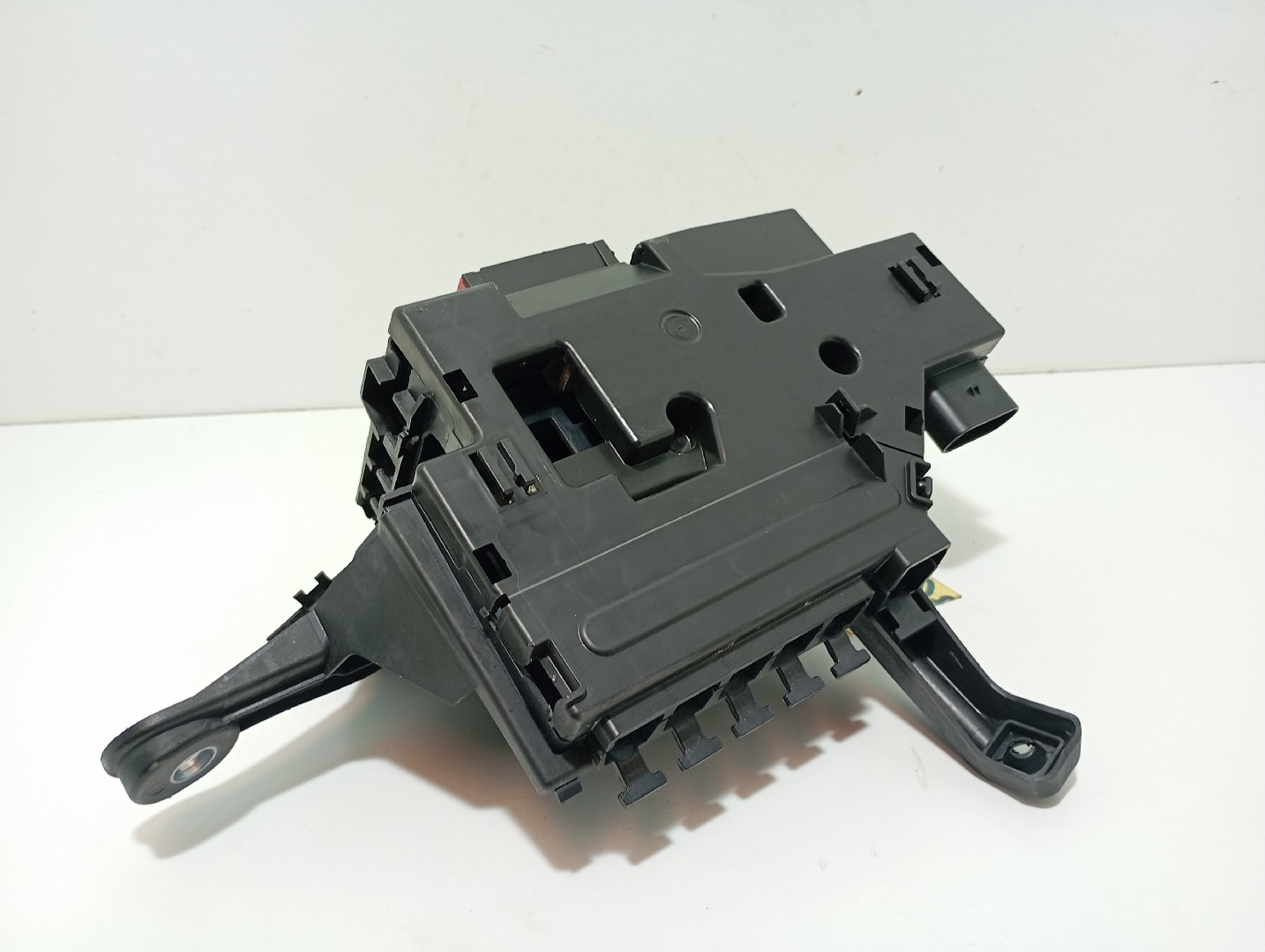 Boîte de fusibles / SAM / BSI MERCEDES-BENZ Classe C (W205) Imagem-2