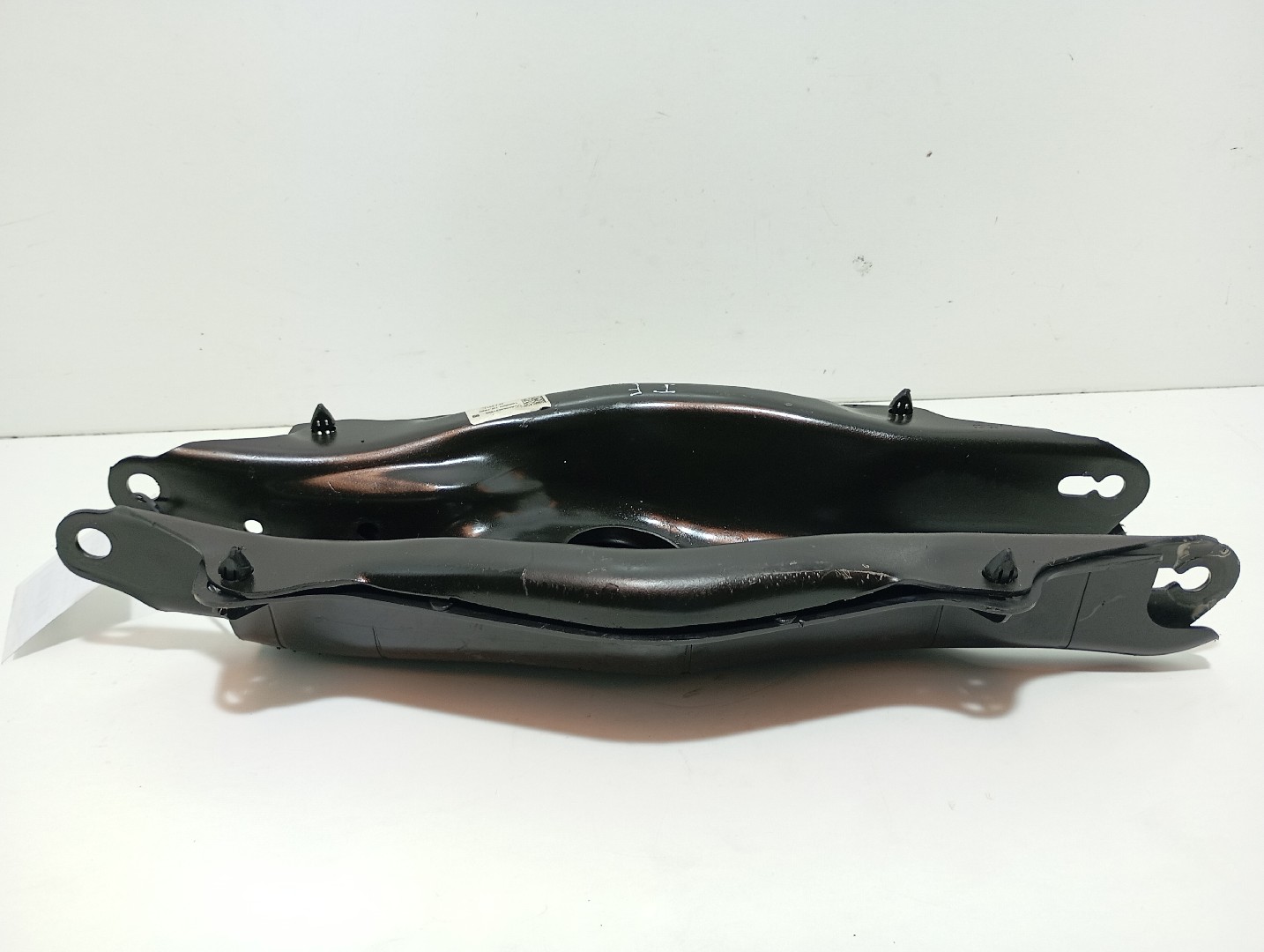 Bras de suspension arrière gauche MERCEDES-BENZ Classe C (W205) Imagem-1