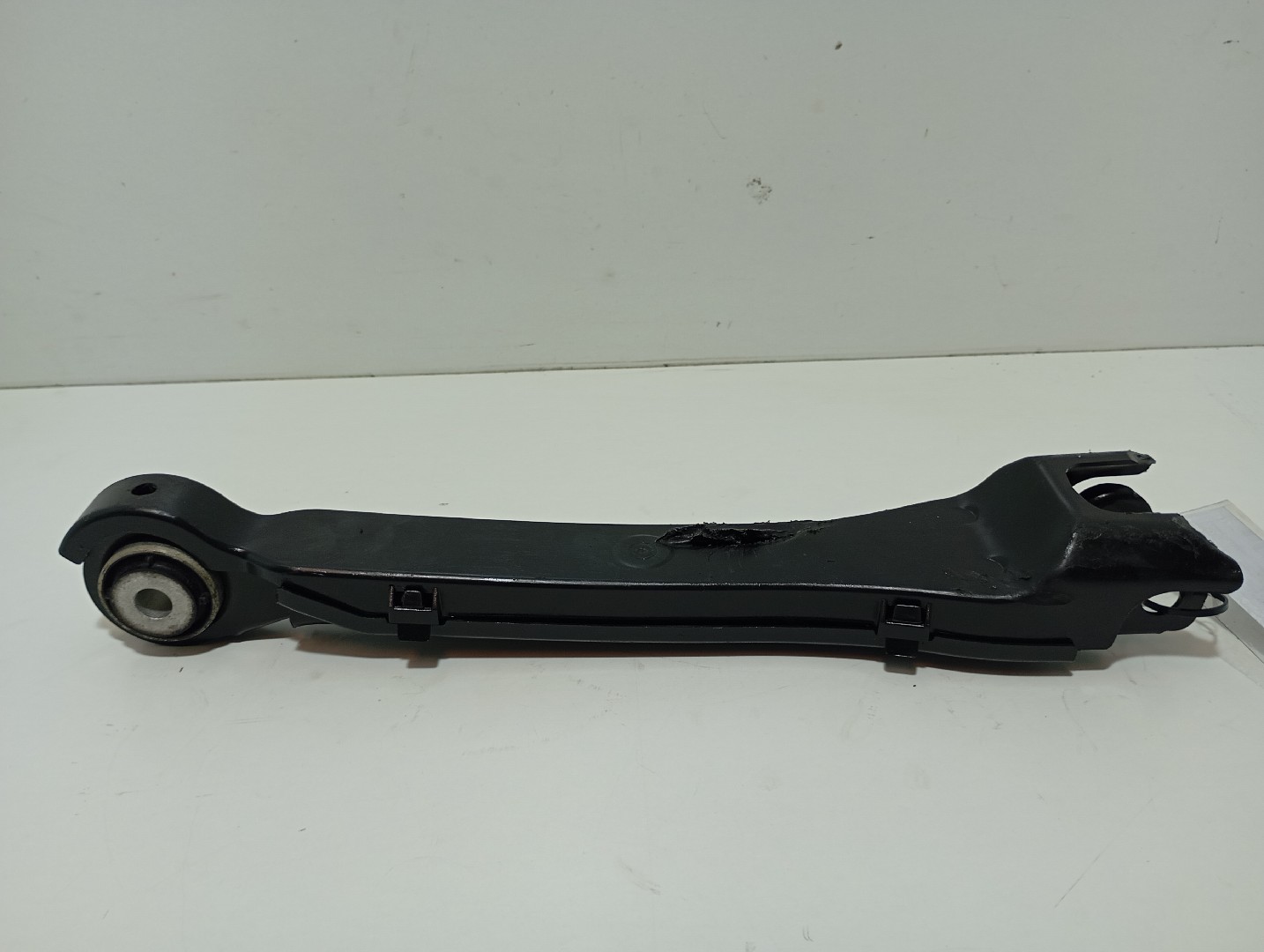 Bras de suspension arrière gauche MERCEDES-BENZ Classe C (W205) Imagem-1