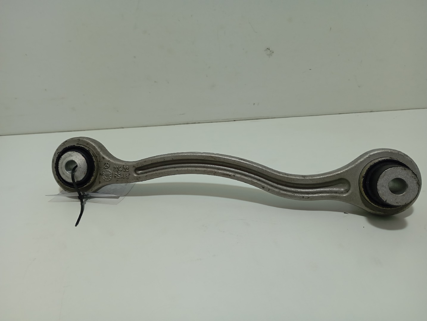 Bras de suspension arrière gauche MERCEDES-BENZ Classe C (W205)