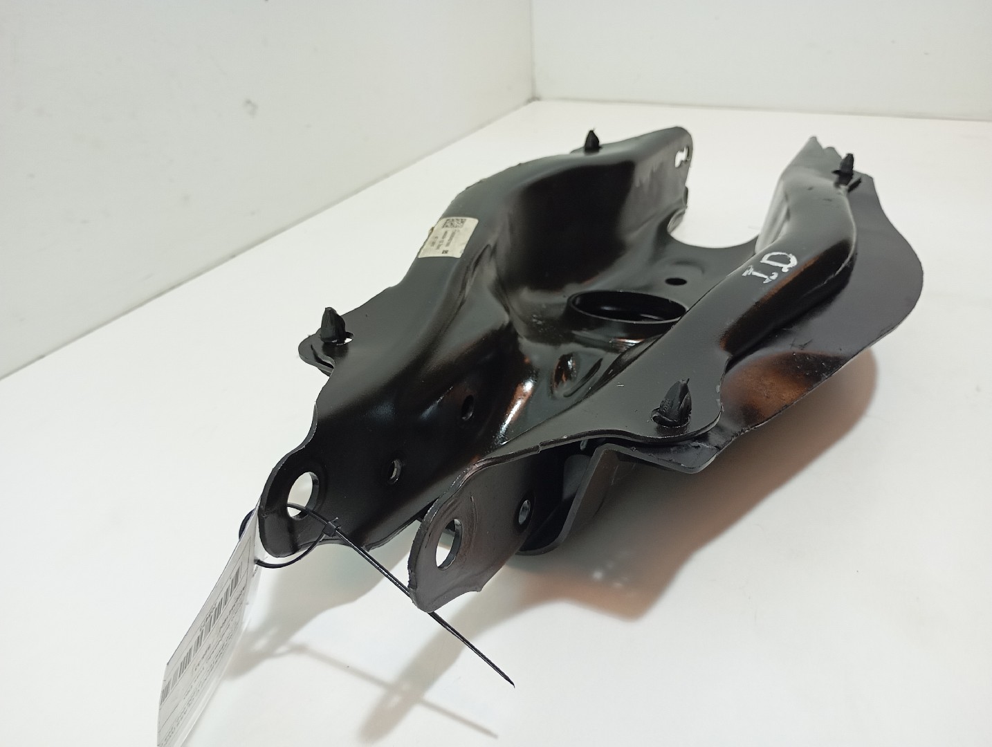 Bras de suspension arrière Droite MERCEDES-BENZ Classe C (W205) Imagem-1