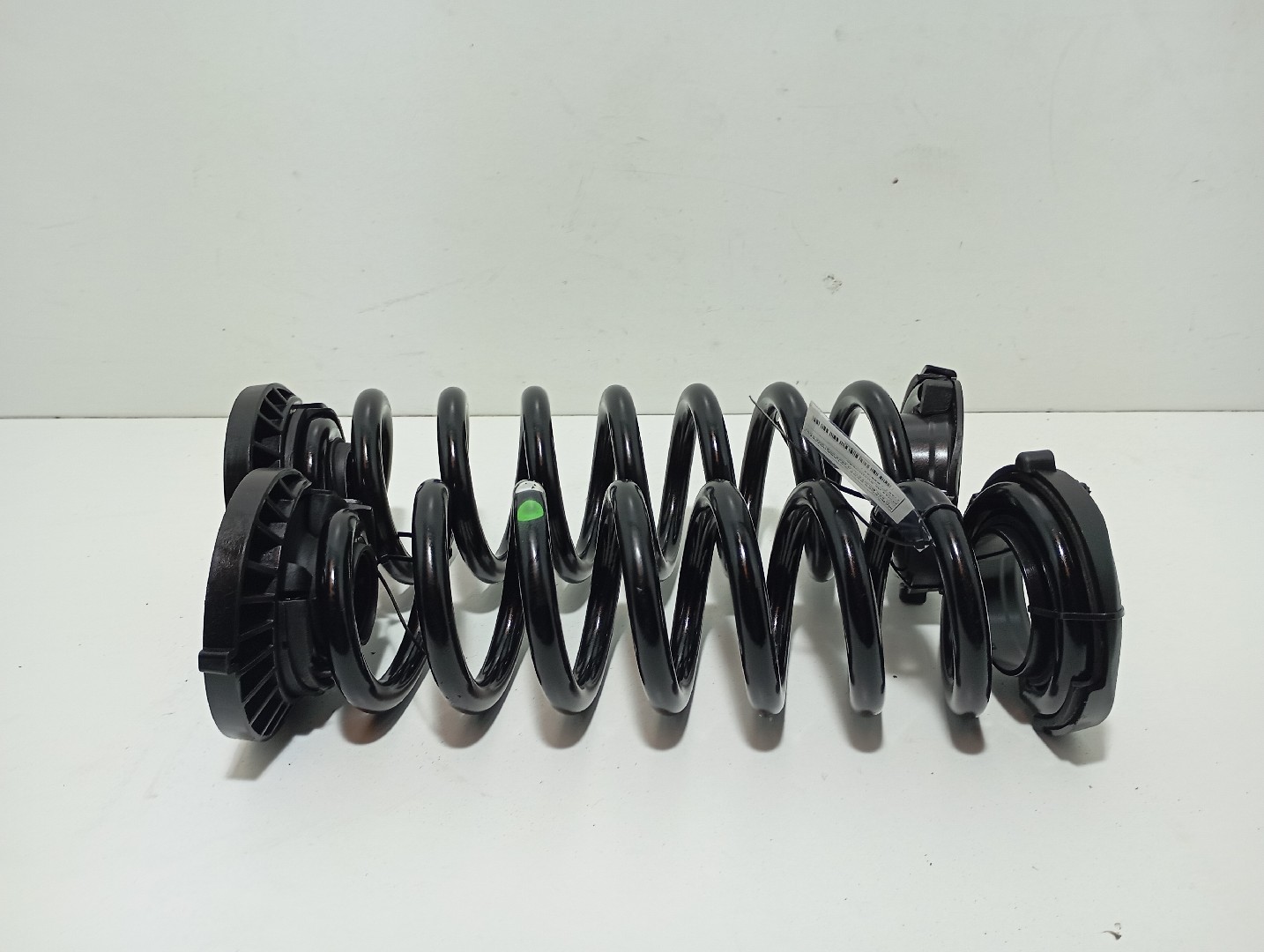 Ressort de suspension avant Droite MERCEDES-BENZ Classe C (W205)