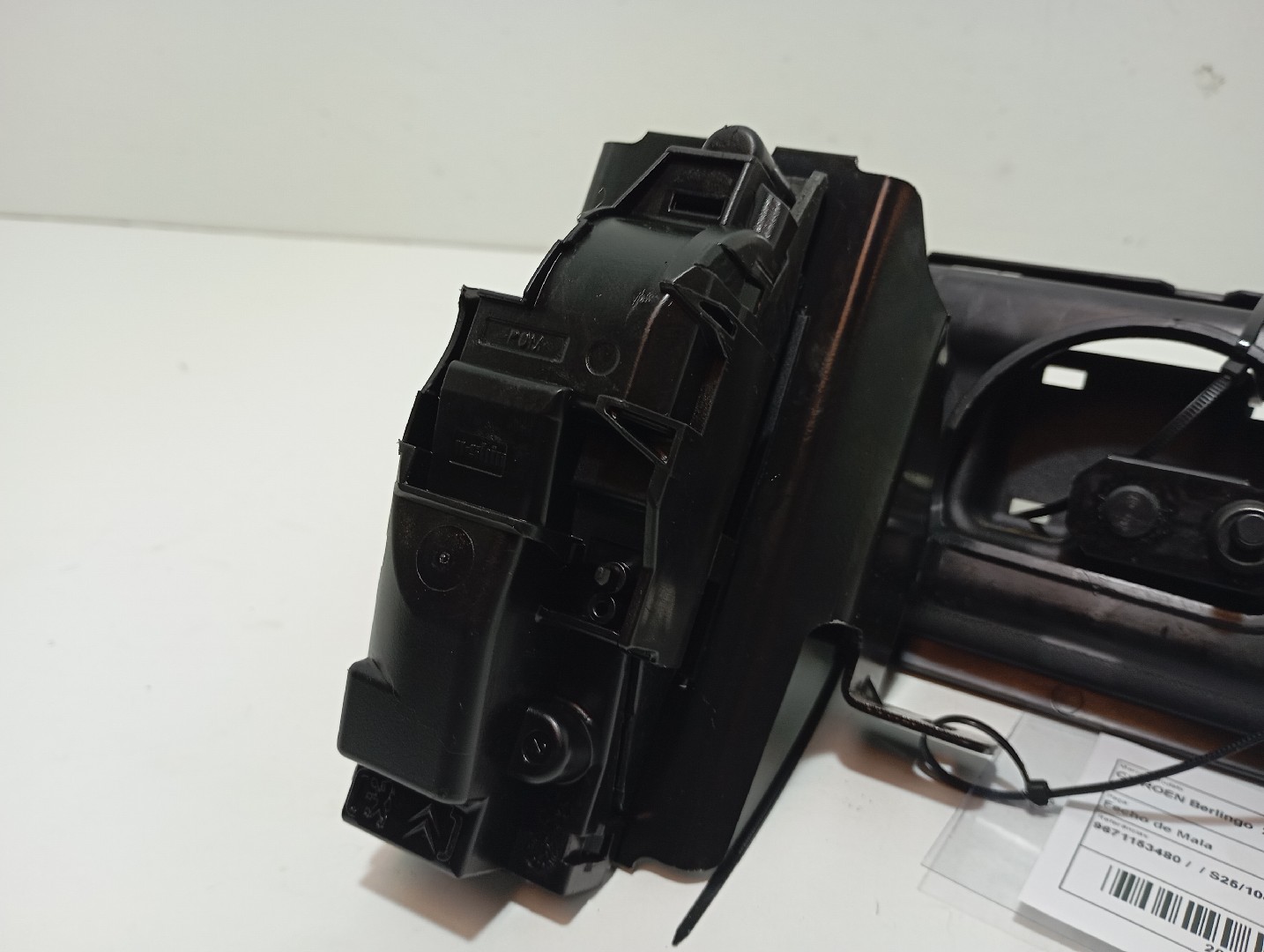 Serrure / verrou coffre CITROËN Berlingo Van (B9) Imagem-3