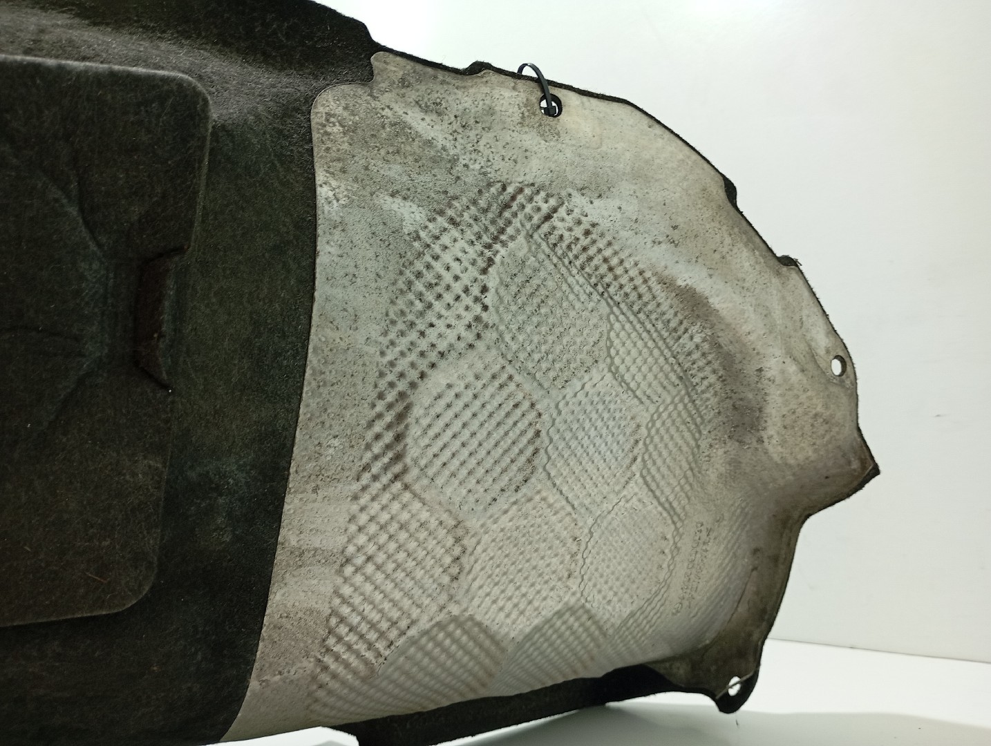 Passage de roue AR DR MERCEDES-BENZ Classe C (W205) Imagem-4