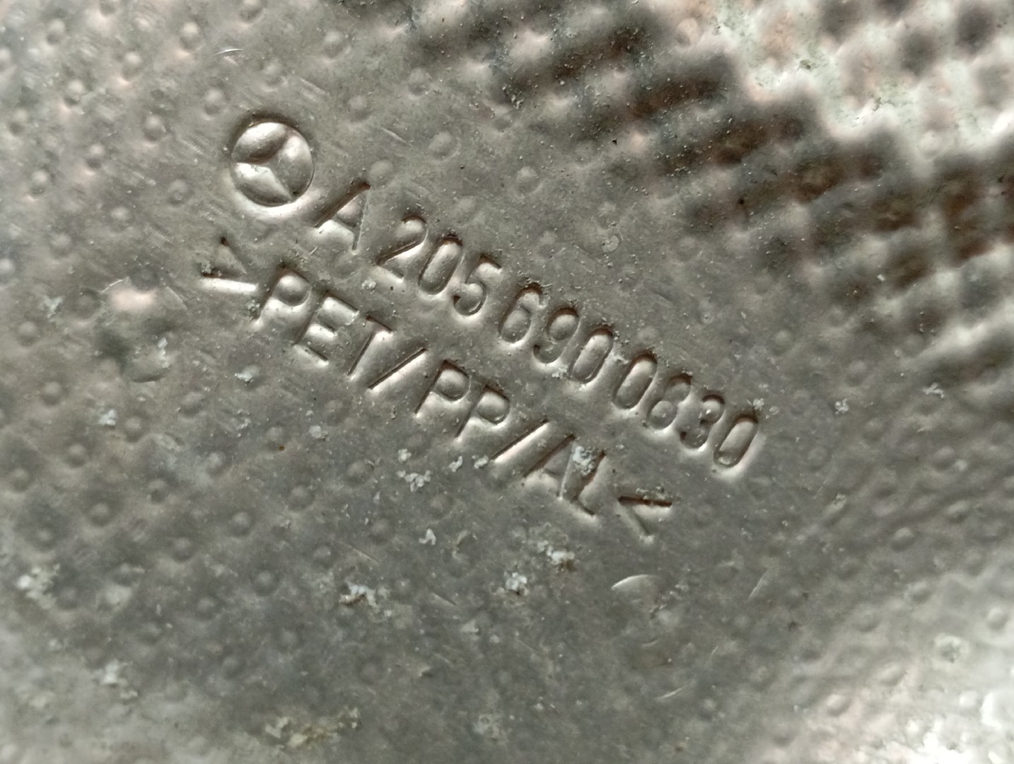 Passage de roue AR DR MERCEDES-BENZ Classe C (W205) Imagem-5