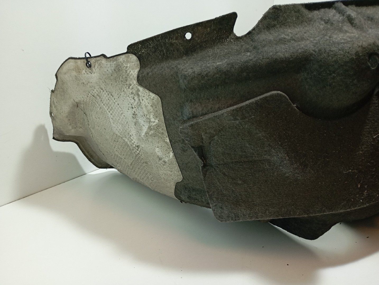 Passage de roue AR GA MERCEDES-BENZ Classe C (W205) Imagem-1