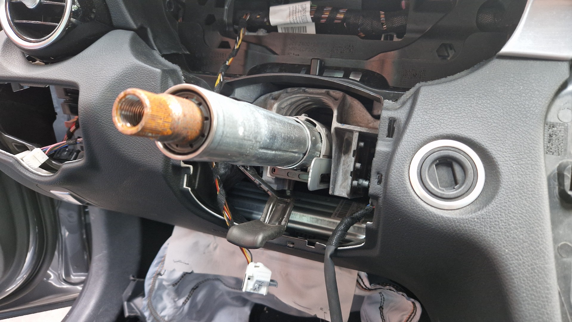 Colonne de direction MERCEDES-BENZ Classe C (W205)