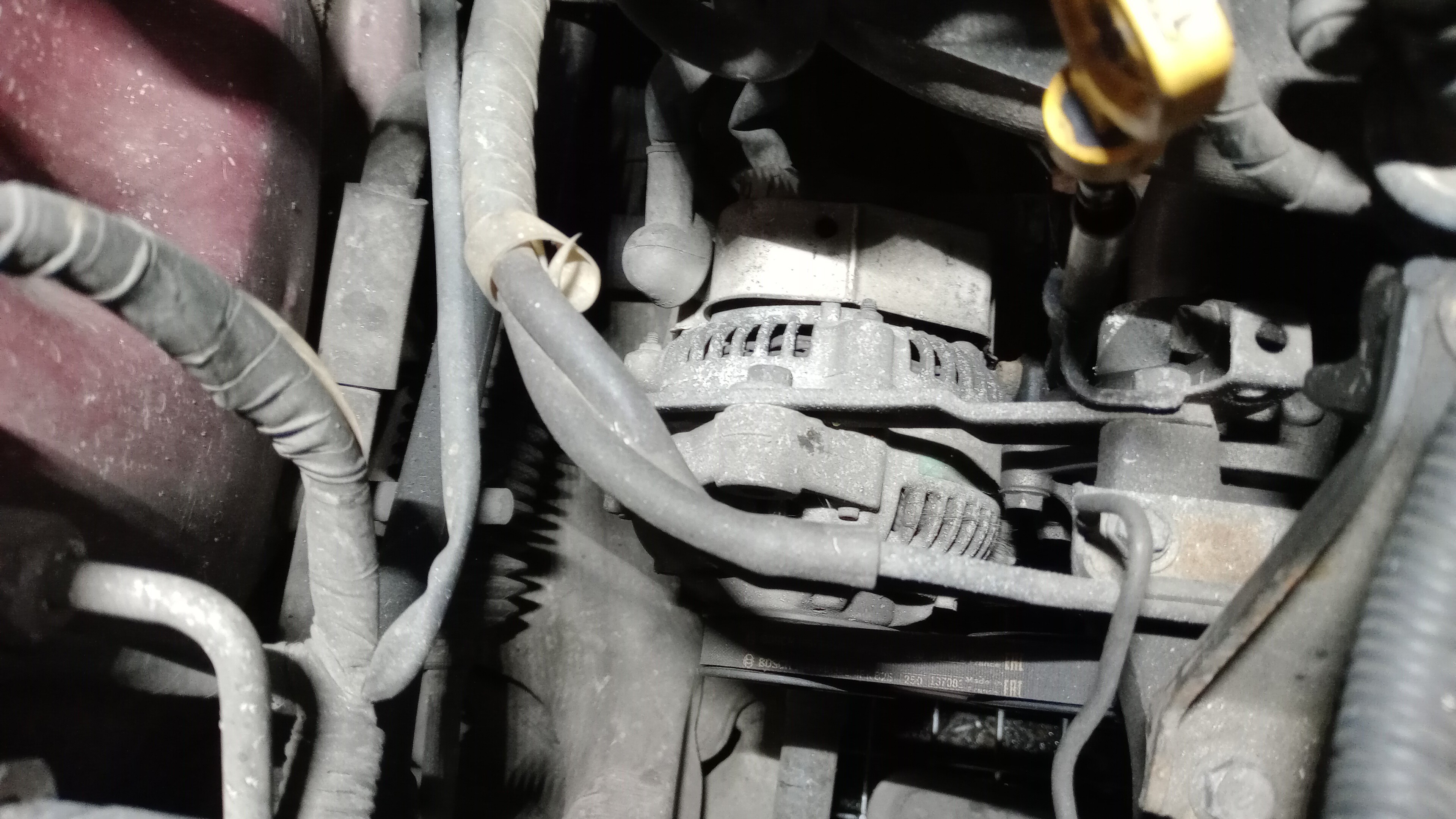 Alternador TOYOTA Corolla Sedan (_E10_)
