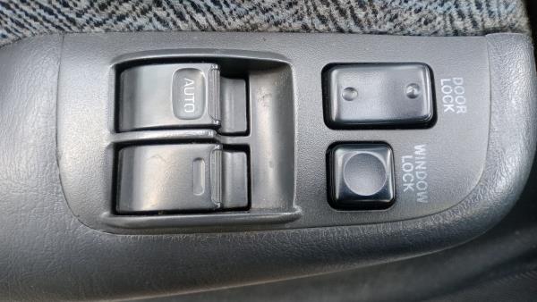 Left Front window control TOYOTA Corolla Sedan (_E9_)