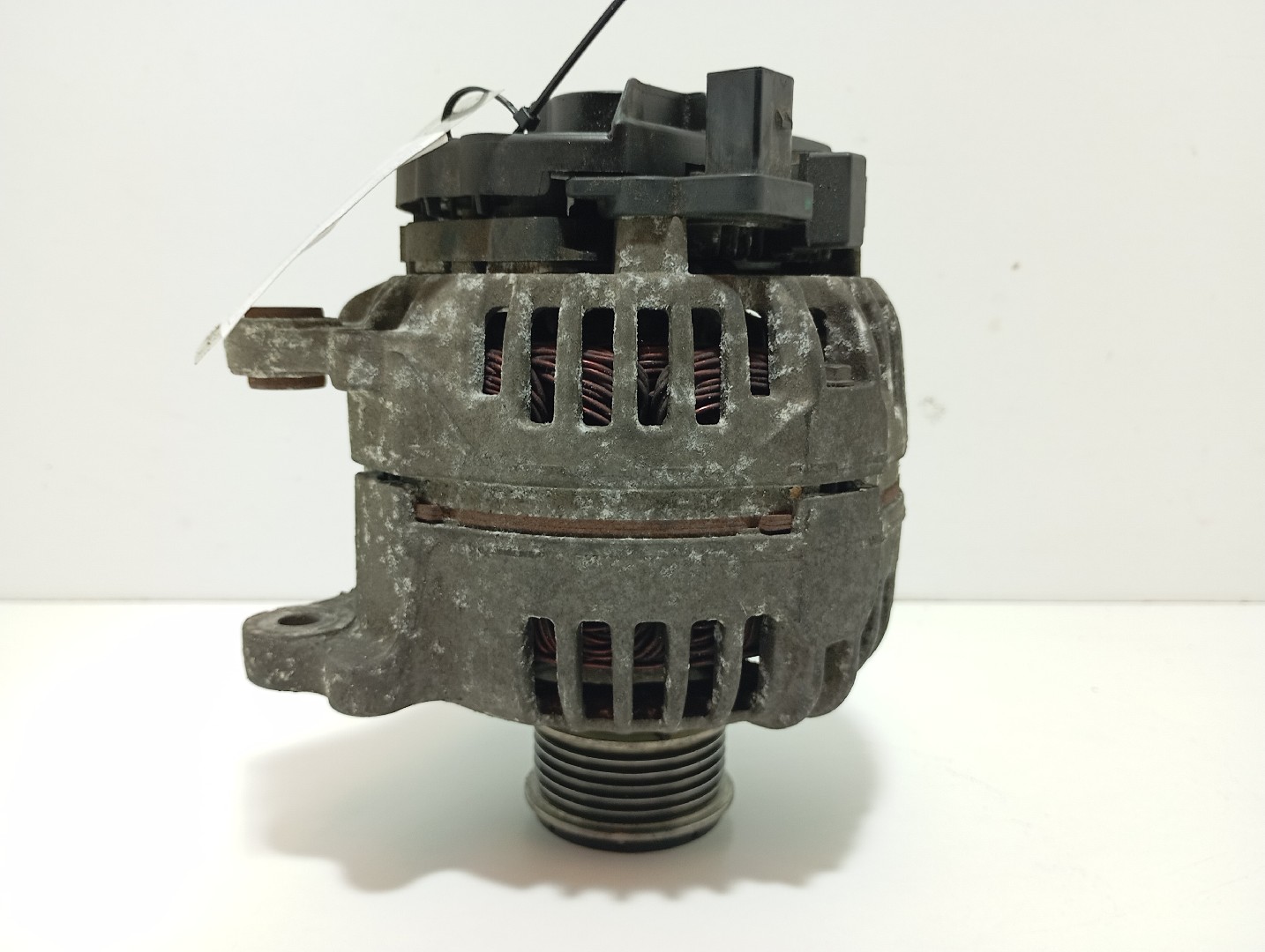 Alternador VOLKSWAGEN Polo (9N) Imagem-1