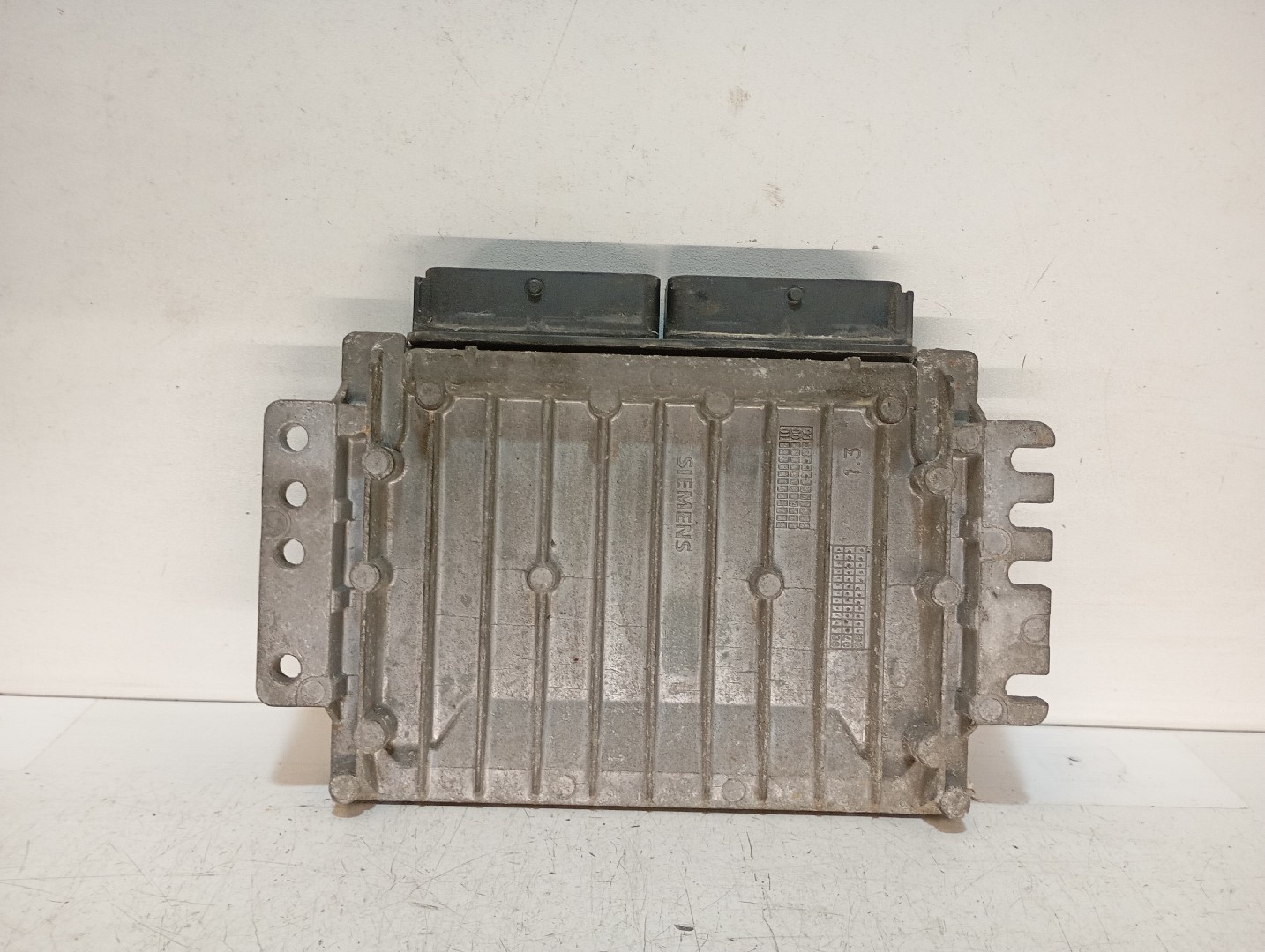 Engine control unit / ECU RENAULT Megane I (BA0/1_) Imagem-1