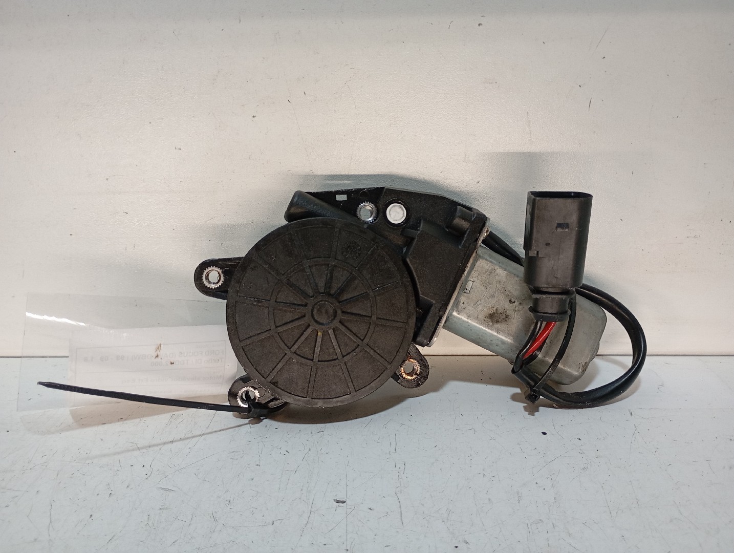 Moteur lève-vitre avant gauche FORD Focus I (DAW, DBW)