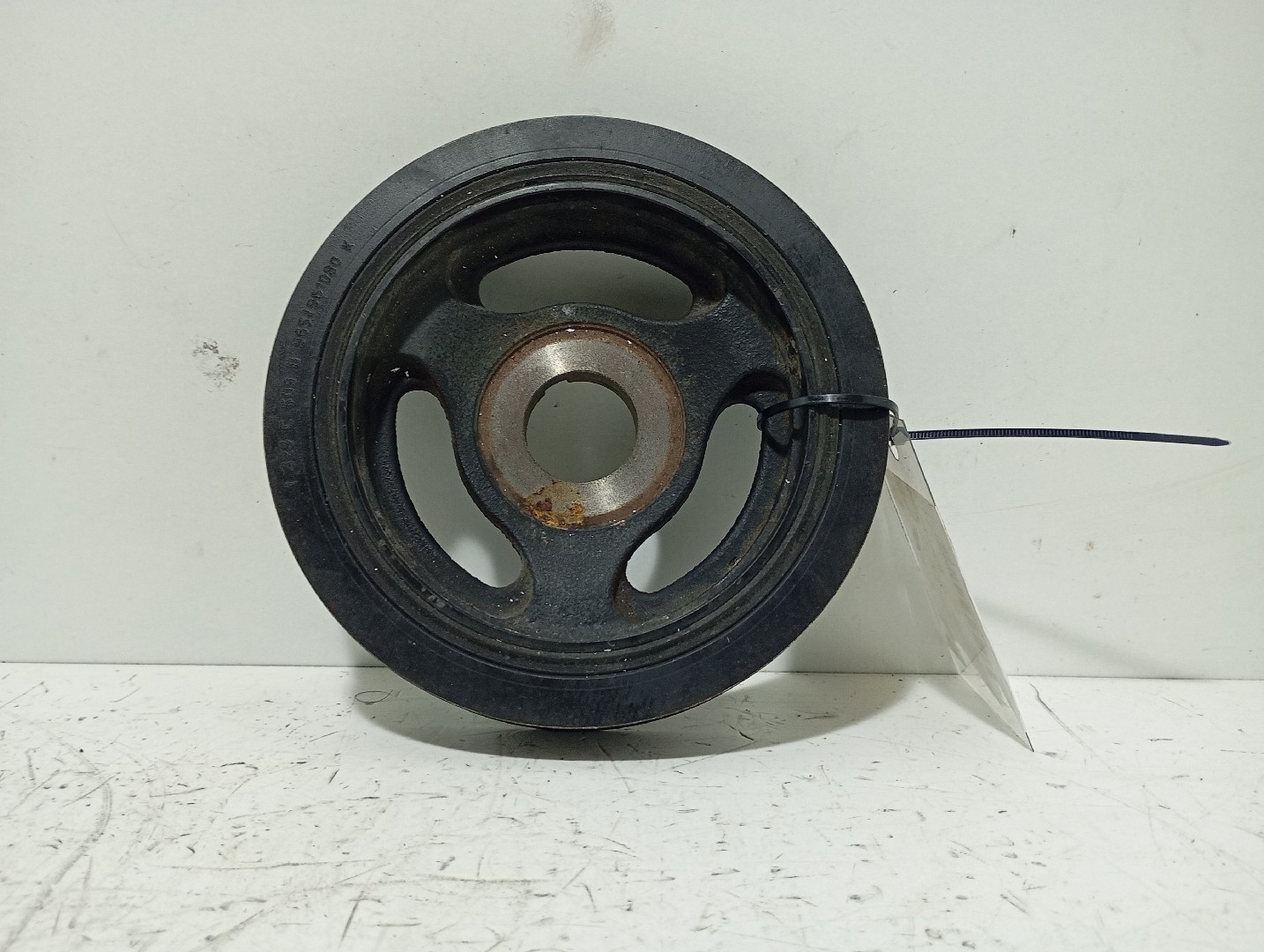 Crankshaft / Engine pulley  CITROËN C3 II (SC_) Imagem-1