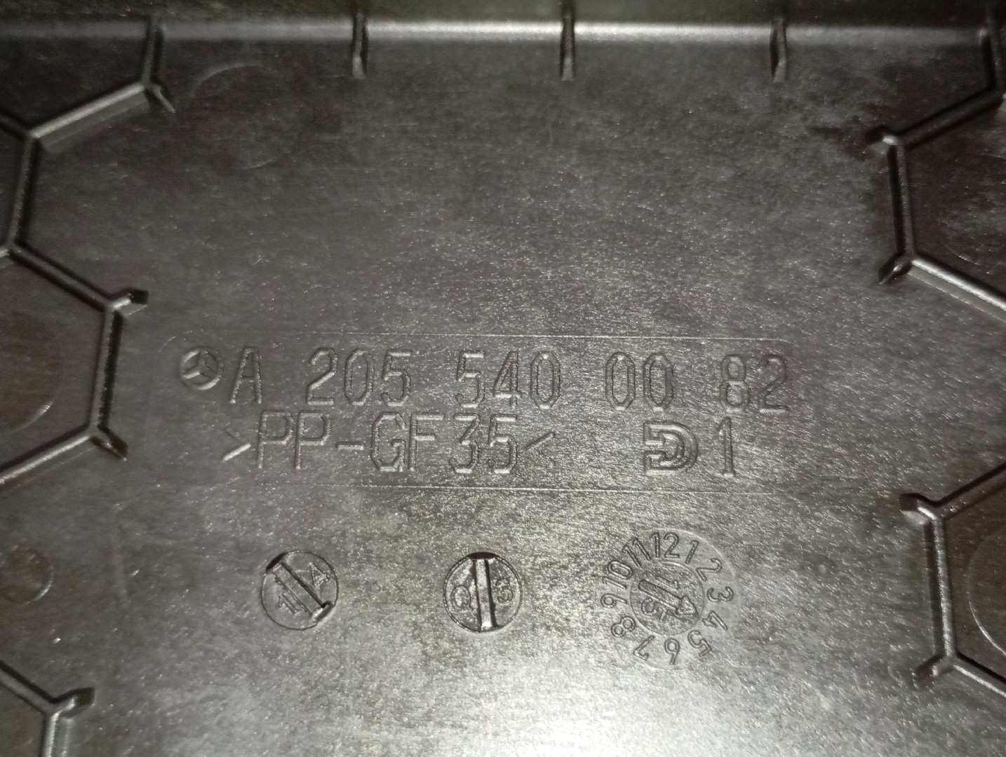 Boîte de fusibles / SAM / BSI MERCEDES-BENZ Classe C (W205) Imagem-2