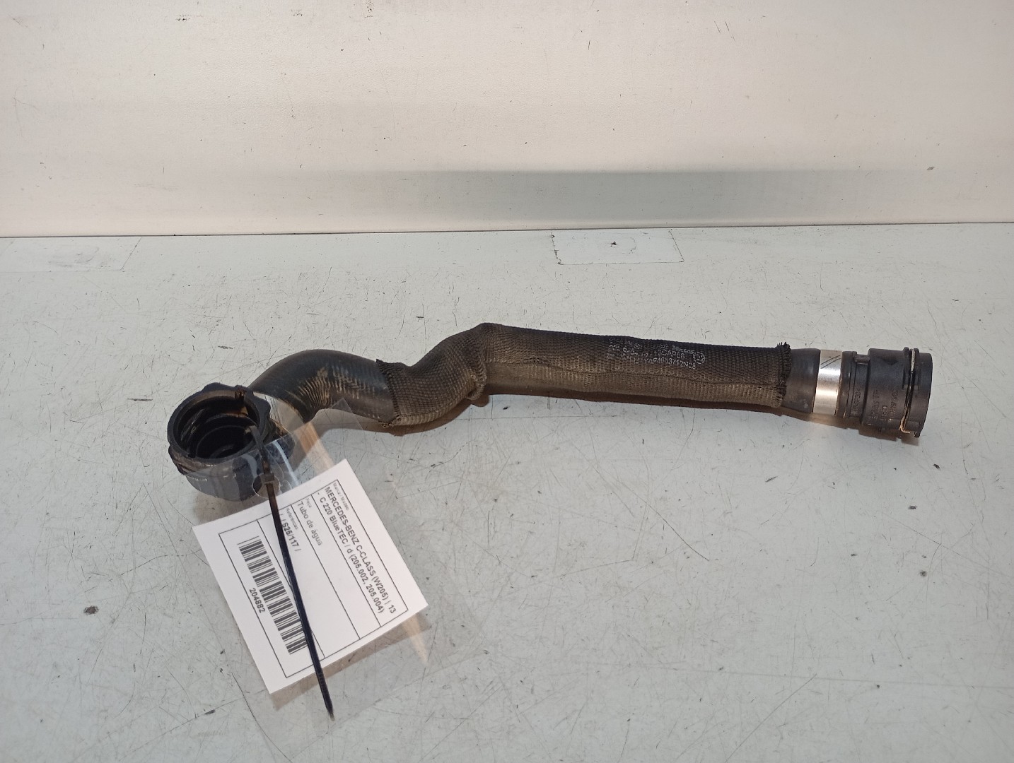 Tuyau/ Durite d'eau MERCEDES-BENZ Classe C (W205)