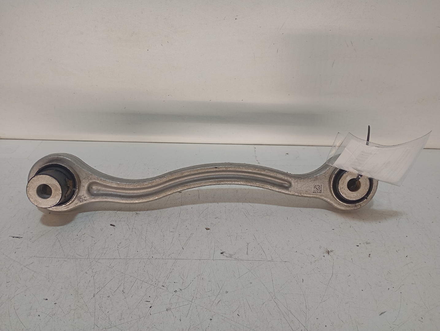 Bras de suspension arrière gauche MERCEDES-BENZ Classe C (W205)