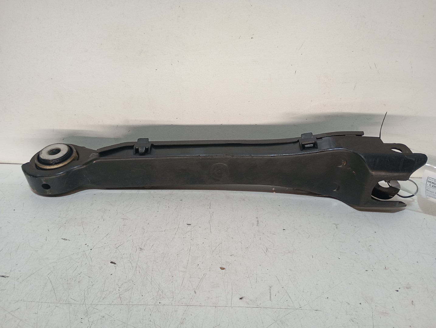 Bras de suspension arrière Droite MERCEDES-BENZ Classe C (W205) Imagem-1