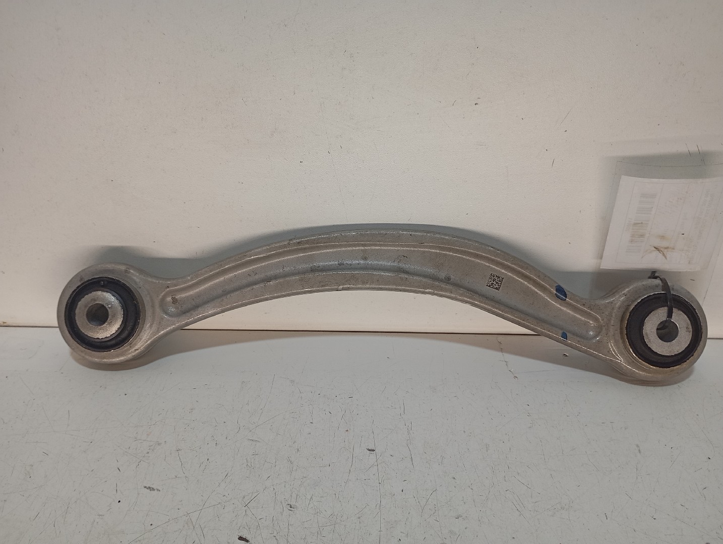 Bras de suspension arrière gauche MERCEDES-BENZ Classe C (W205) Imagem-1