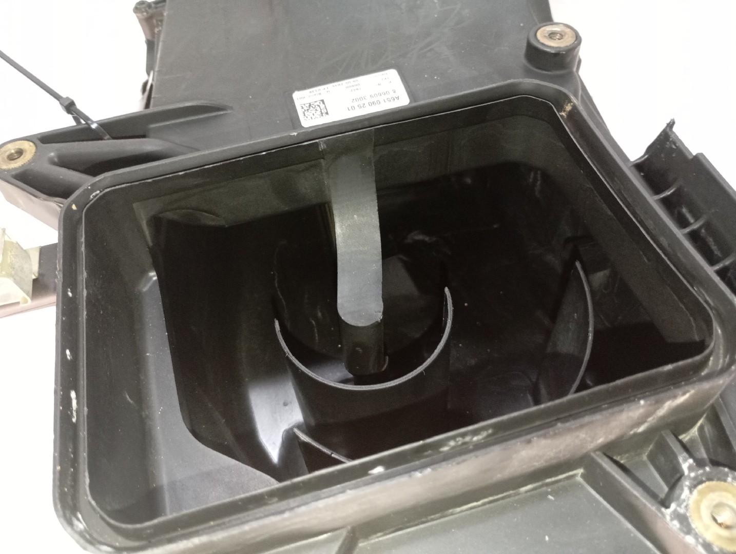 Boîtier filtre à air MERCEDES-BENZ Classe C (W205) Imagem-3