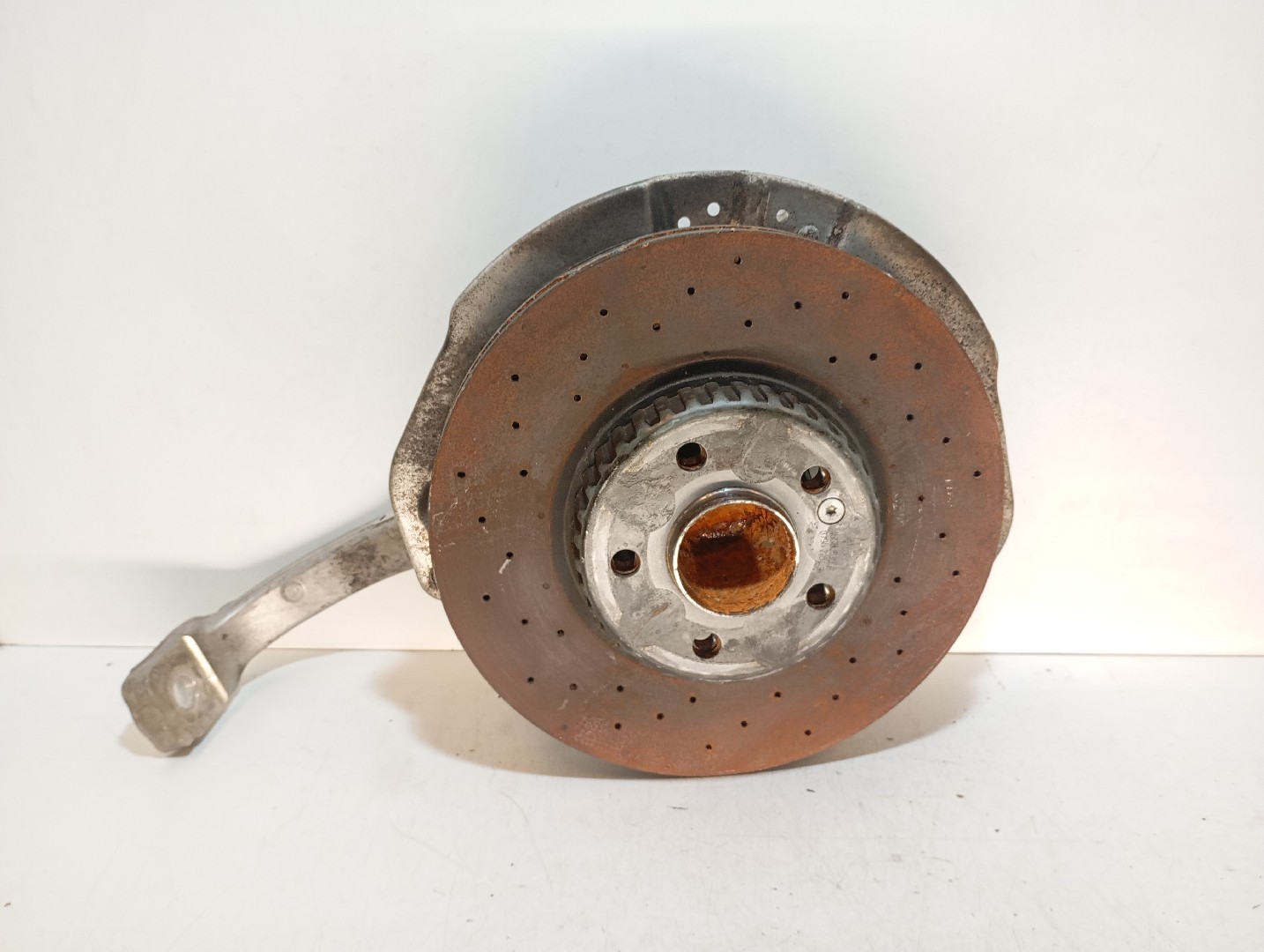 Fusée avant Droite MERCEDES-BENZ Classe C (W205)