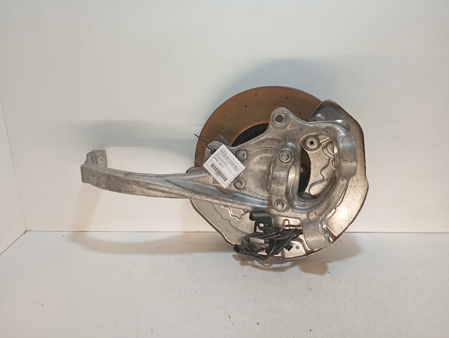 Fusée avant Droite MERCEDES-BENZ Classe C (W205) Imagem-1