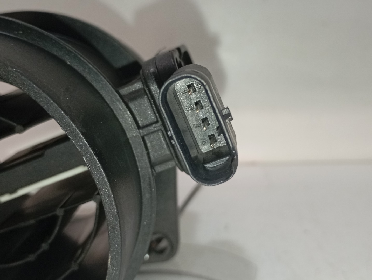 Débitmètre d'air massique (MAF) MERCEDES-BENZ Classe C (W205) Imagem-2