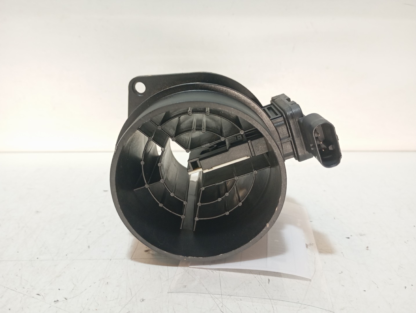 Débitmètre d'air massique (MAF) MERCEDES-BENZ Classe C (W205) Imagem-1