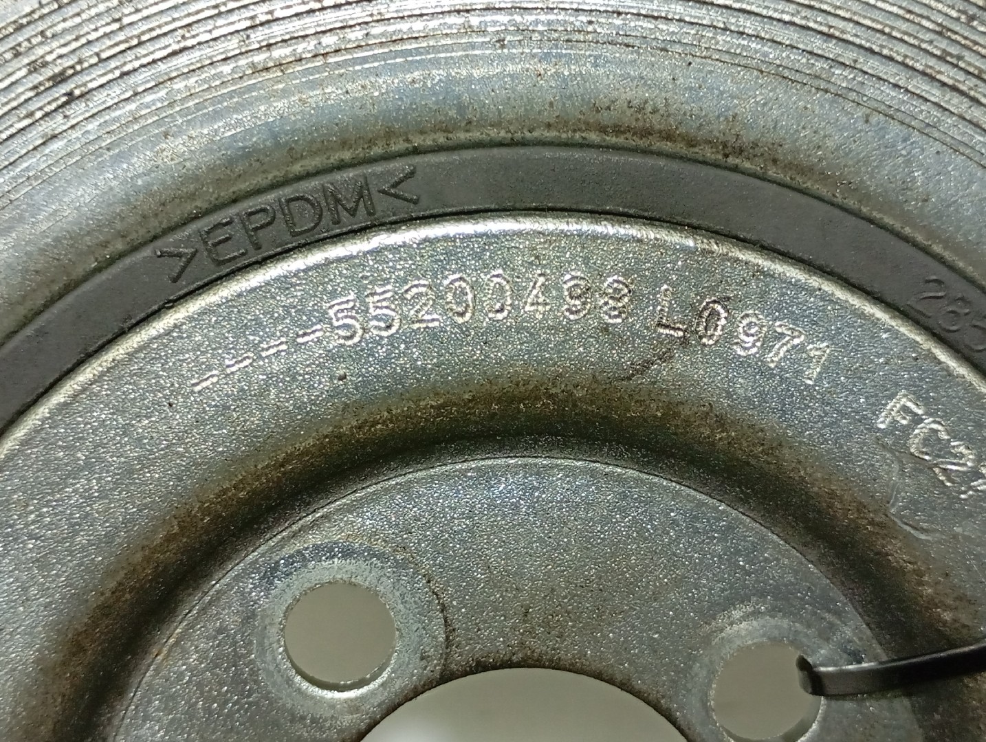 Crankshaft / Engine pulley  OPEL Corsa E Imagem-2