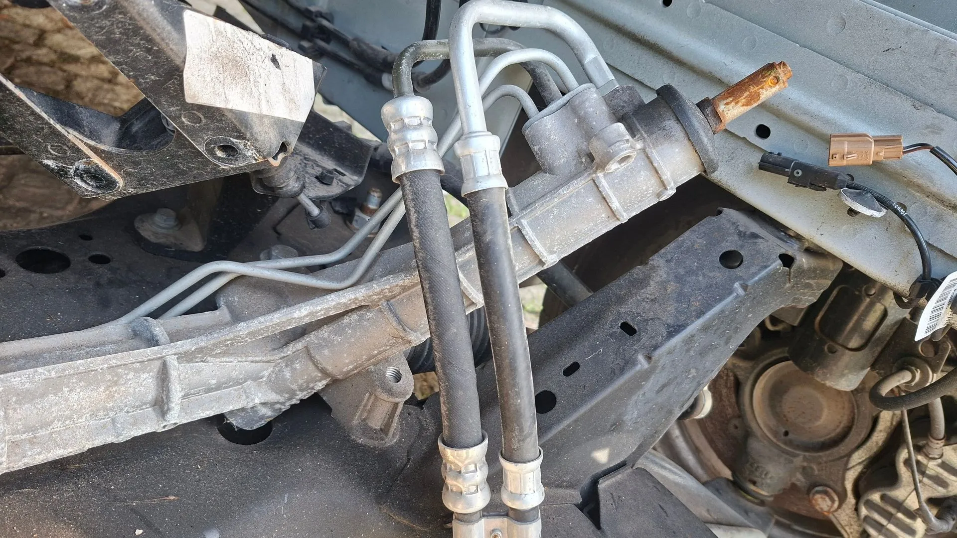 Boîtier de direction RENAULT Master III (FV) Imagem-1