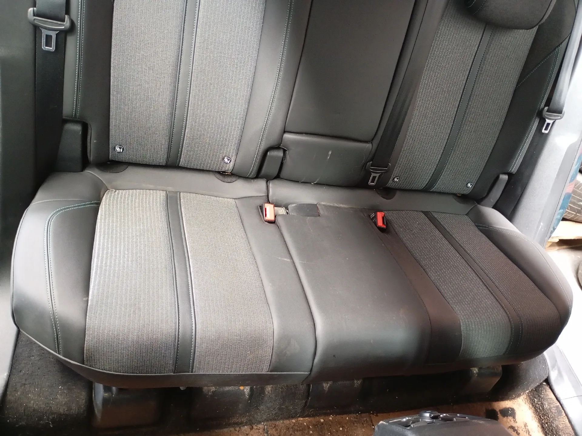 Conjunto de Bancos PEUGEOT 3008 II (M_) Imagem-3