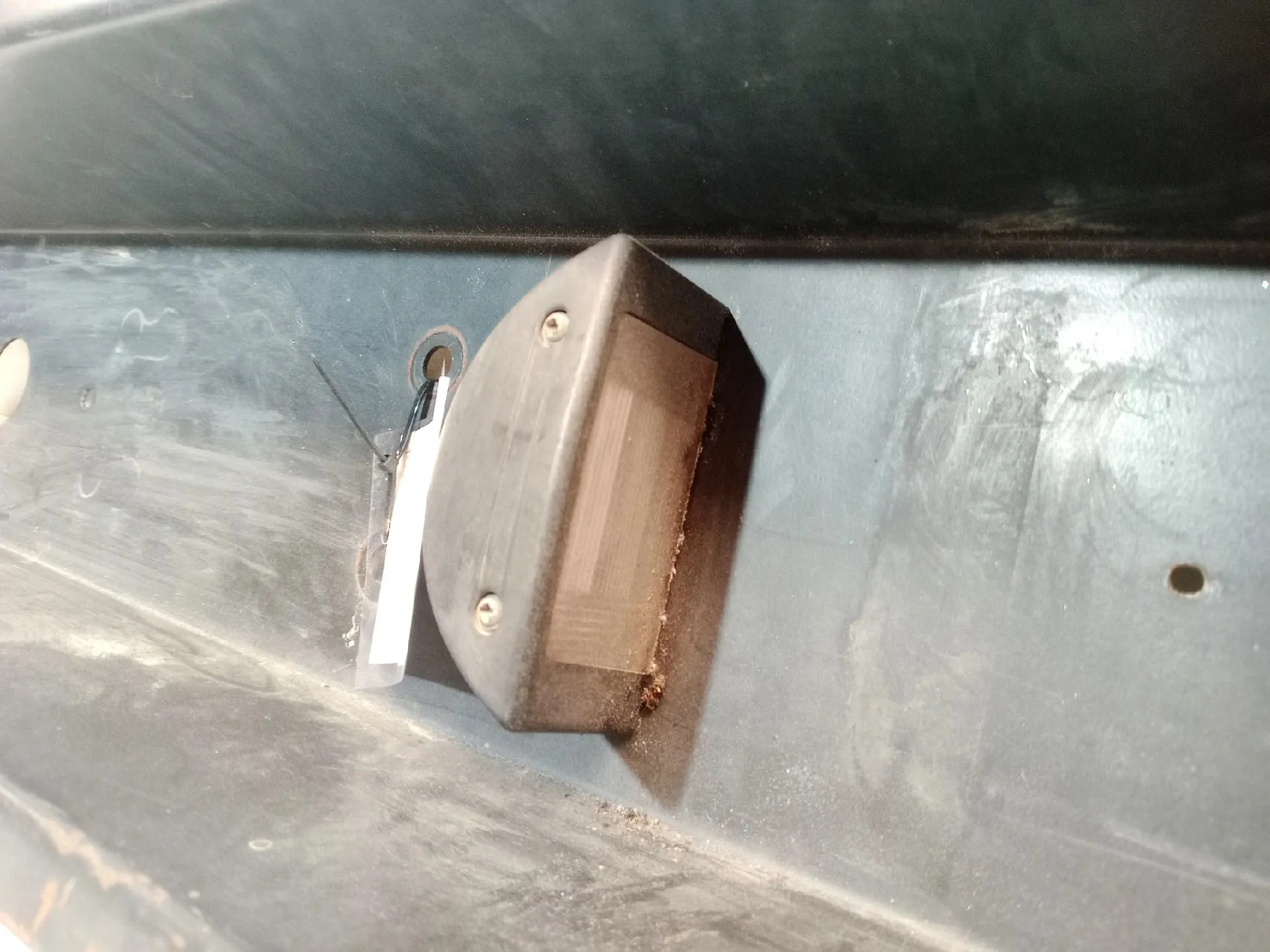 Pare-chocs arrière NISSAN NT400 Cabstar Chassis (F24F) Imagem-5