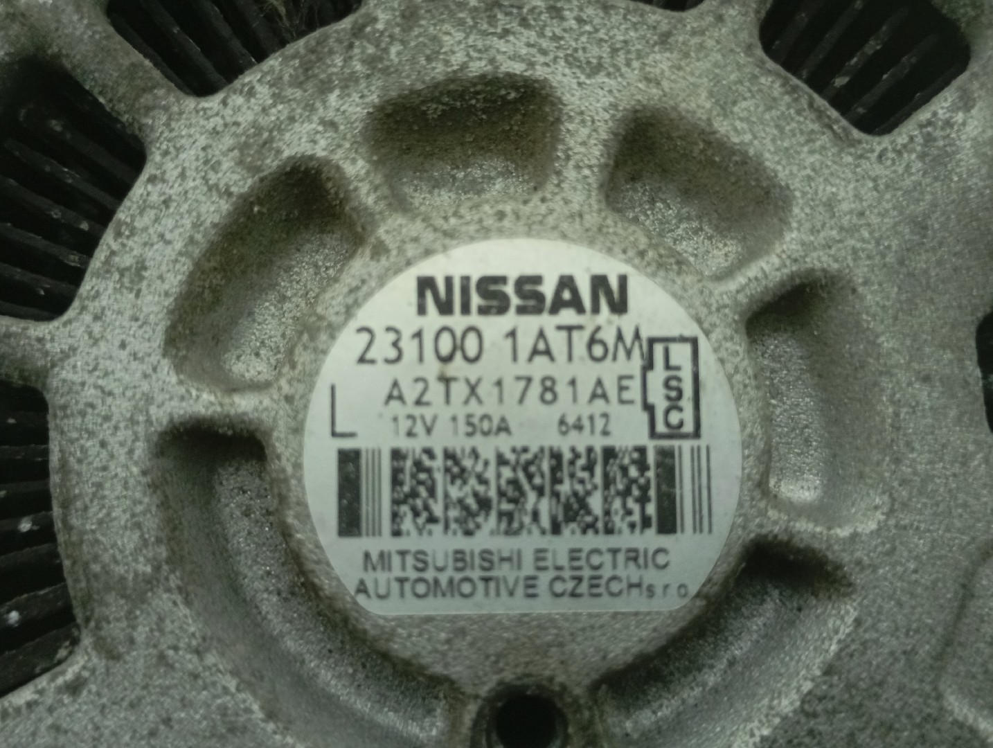 Alternador NISSAN NT400 Cabstar Chassis (F24F) Imagem-5