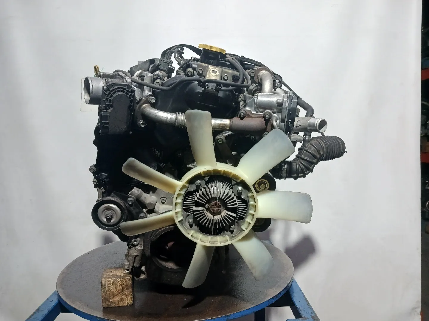 Moteur complet NISSAN NT400 Cabstar Chassis (F24F)