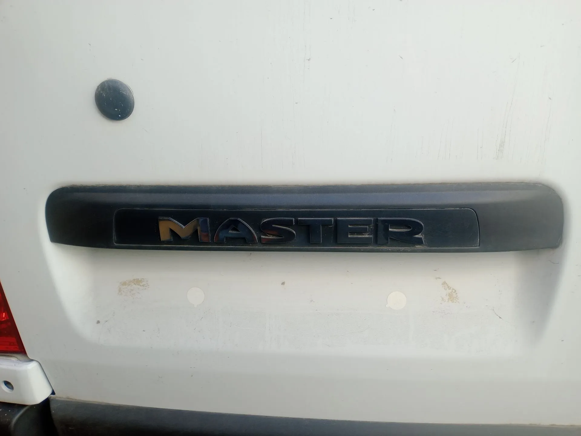 Moulure porte / coffre RENAULT Master III (FV) Imagem-1