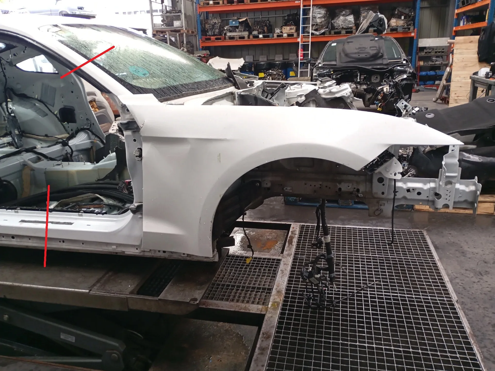 Longeron Droite FORD (USA) Mustang Coupé Imagem-1