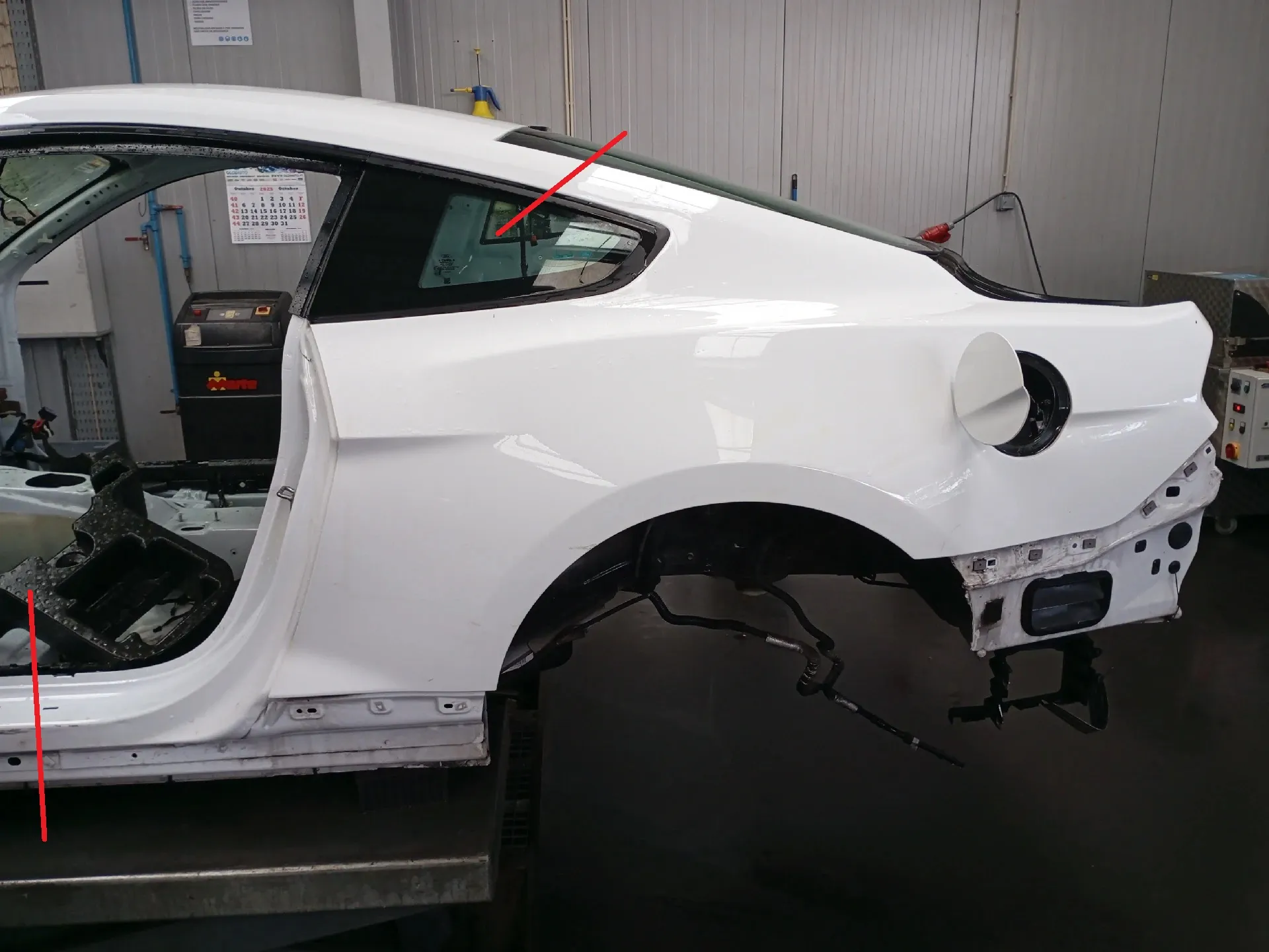 Panneau arrière gauche FORD (USA) Mustang Coupé