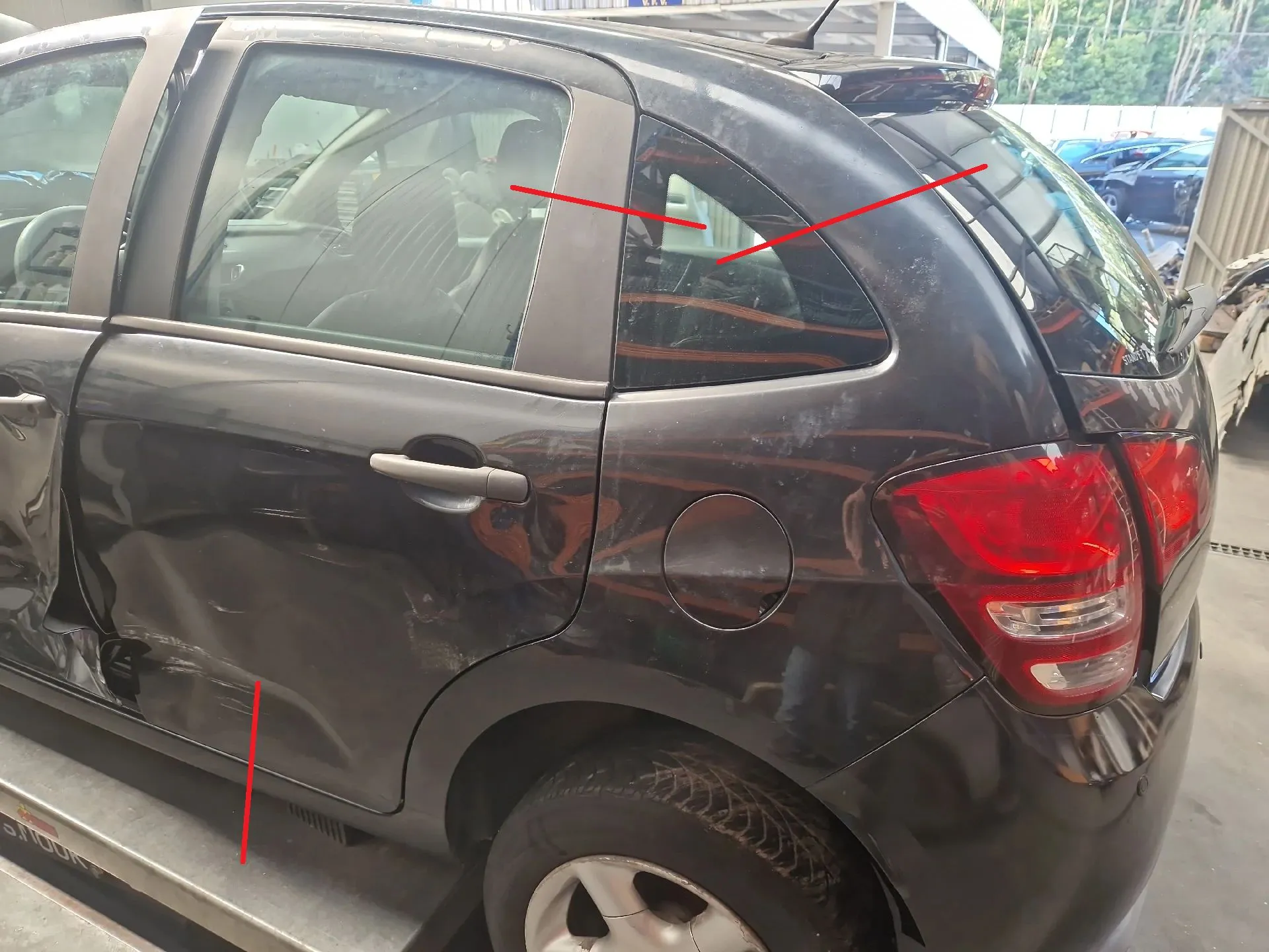 Panneau arrière gauche CITROËN C3 II (SC_)