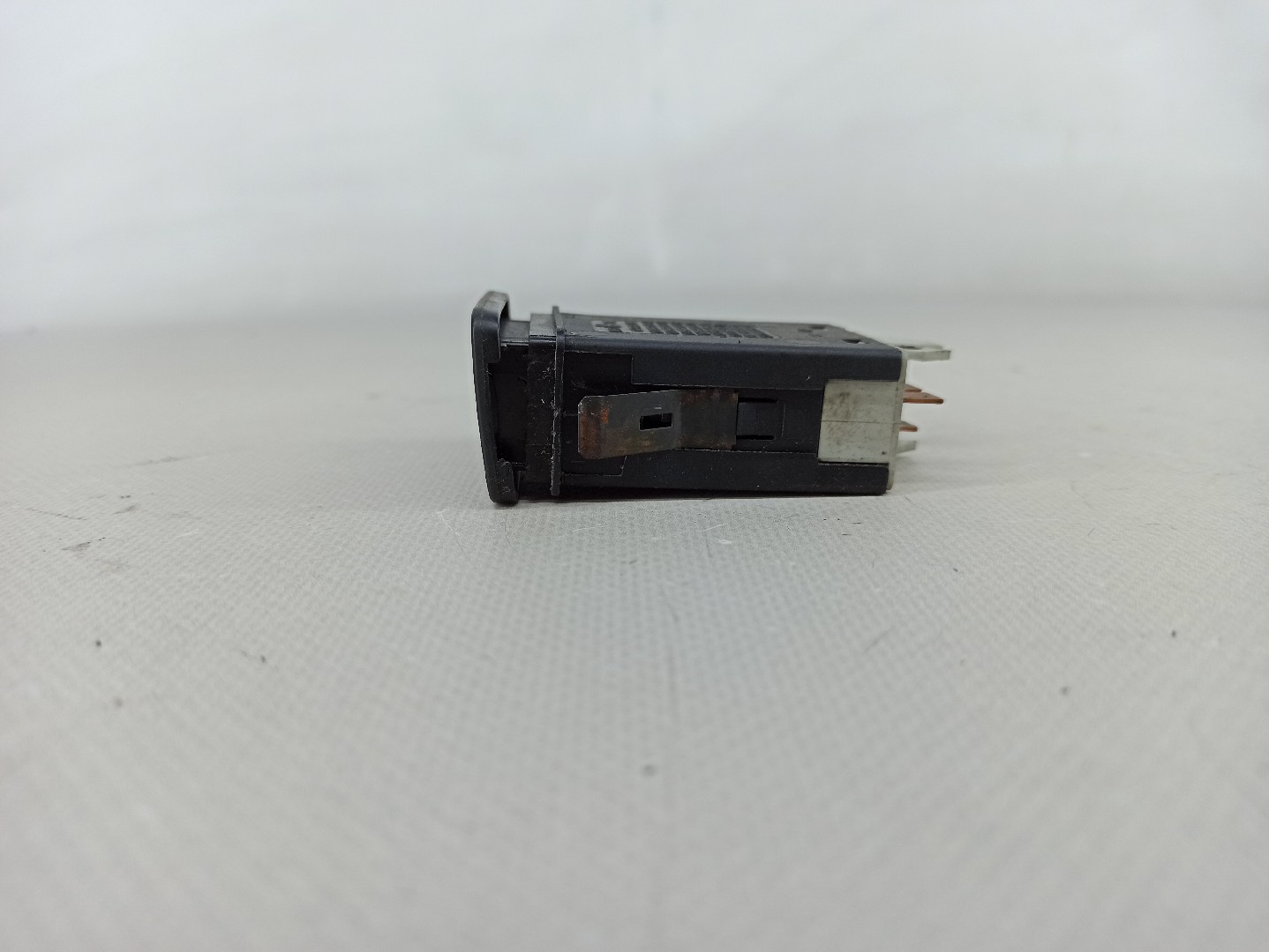 Warning Switch VOLKSWAGEN Golf IV (1J1) Imagem-1