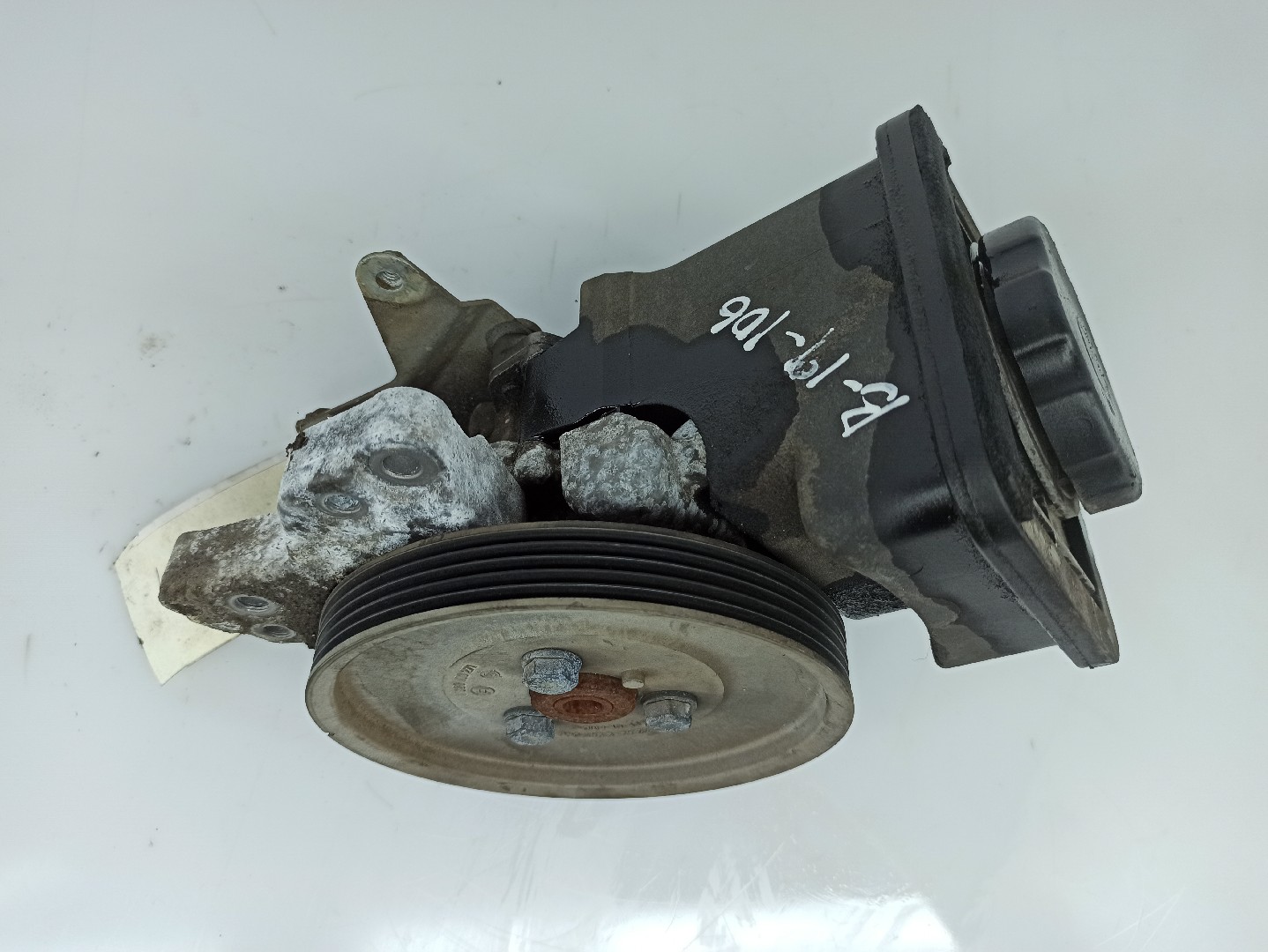 Pompe De Direction Assistée BMW Série 3 E46, Référence 32417787106, Occasion