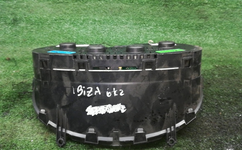 Quadrante / Cuadro de instrumentos SEAT Ibiza II (6K1) Imagem-1