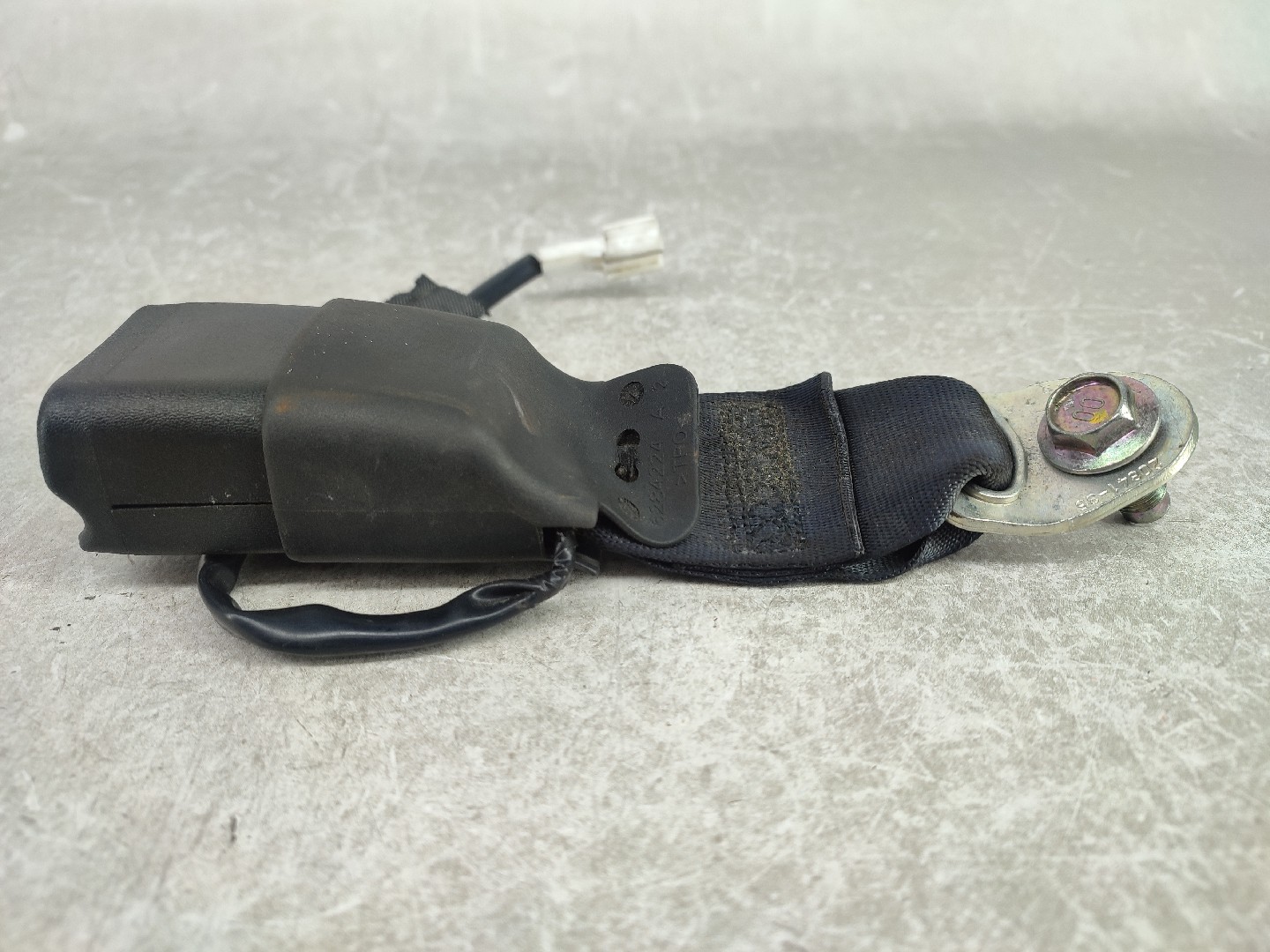 Fibbia cintura posteriore sinistra NISSAN Pulsar Hatchback (C13) Imagem-1