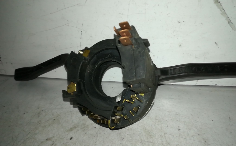 Conjunto / manetes de luzes e limpa vidros SEAT Ibiza I (021A) Imagem-2